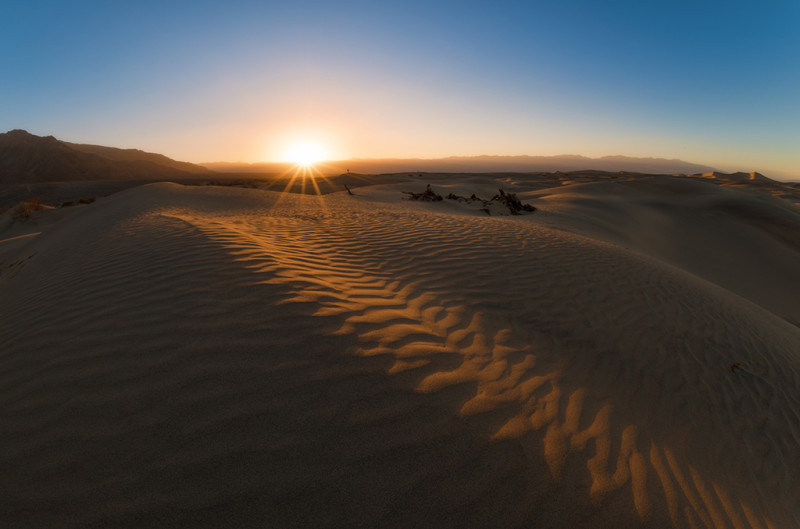 death-valley-sunset-mesquite-dunes